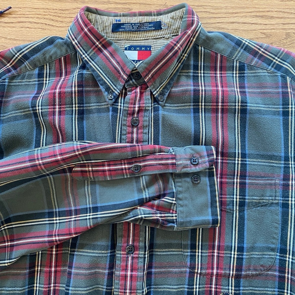 Vintage Tommy Hilfiger Flannel Mens XL‎ Plaid Red Green Lion Crest Logo